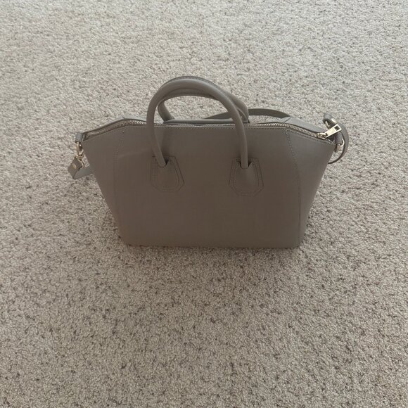 Taupe purse, crossbody strap included - Picture 2 of 4